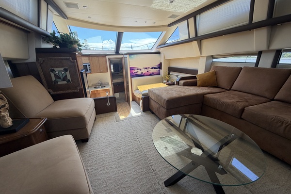 Helios 47ft Carver Yacht For Sale