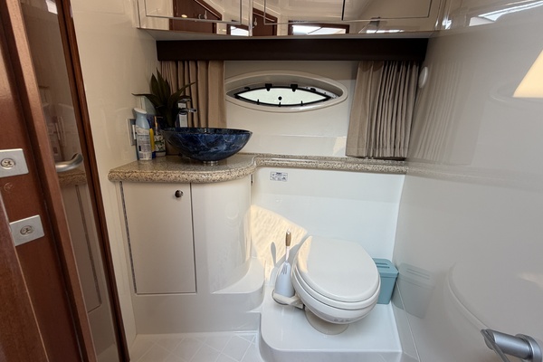 Helios 47ft Carver Yacht For Sale