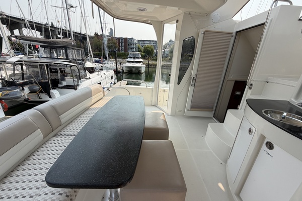 Helios 47ft Carver Yacht For Sale