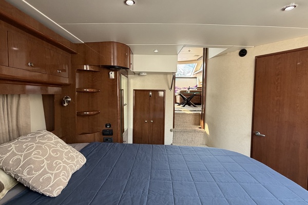 Helios 47ft Carver Yacht For Sale