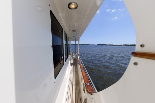 2007 Grand Banks 59