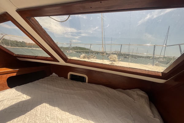 Lucky Bat 37ft Prout Yacht For Sale
