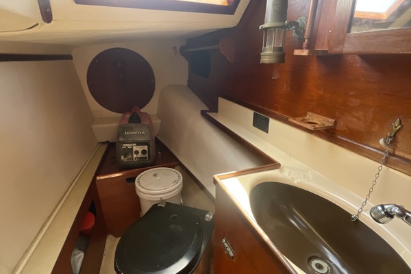 Lucky Bat 37ft Prout Yacht For Sale