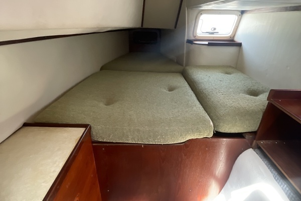 Lucky Bat 37ft Prout Yacht For Sale