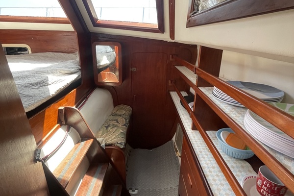 Lucky Bat 37ft Prout Yacht For Sale