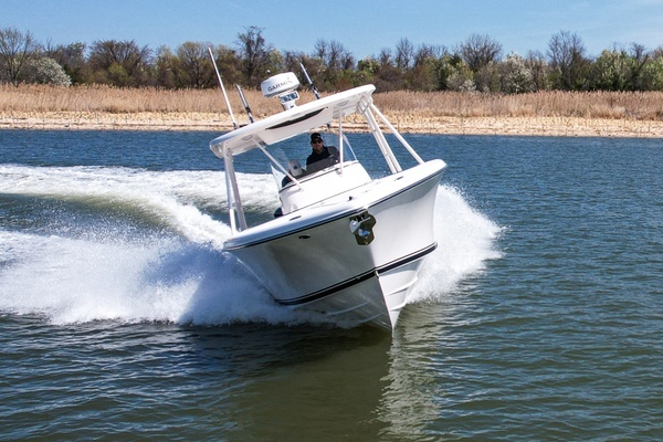 2017 Pursuit 28