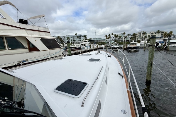 2002 Legacy Yachts 52