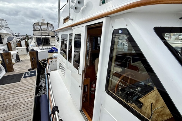 2002 Legacy Yachts 52