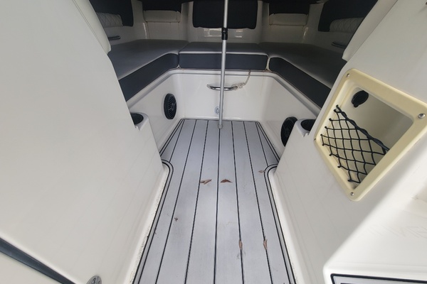 22ft Bayliner Yacht For Sale