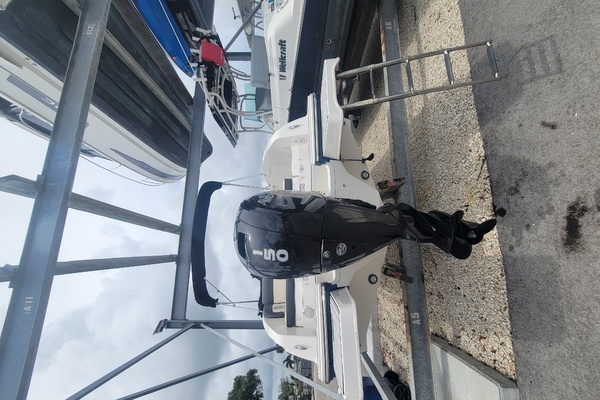 22ft Bayliner Yacht For Sale