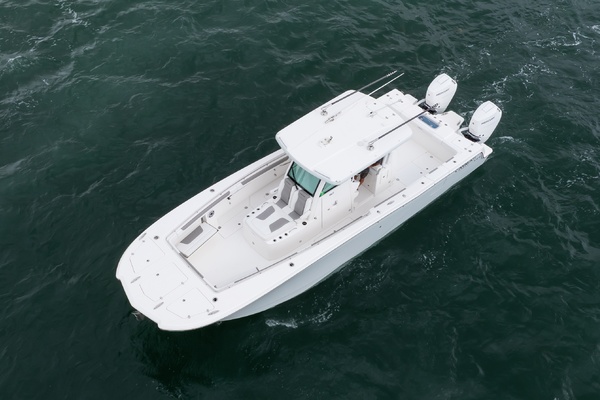 34ft Caymas Yacht For Sale