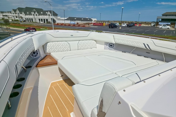 43ft Regal Yacht For Sale