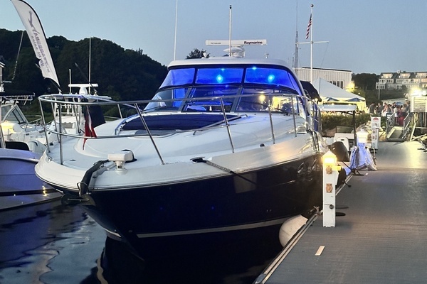 2005 Sea Ray 39