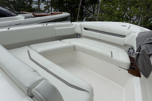 38ft Tiara Yachts Yacht For Sale