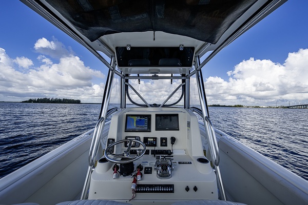 34ft Pursuit Yacht For Sale