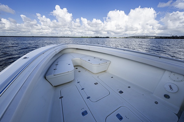 34ft Pursuit Yacht For Sale