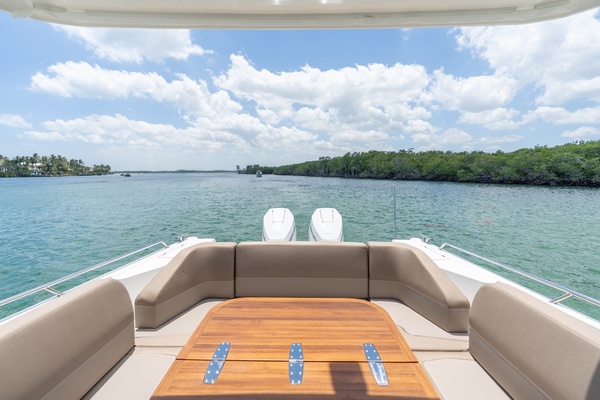 In Stock 2025 Nimbus T11 314 40ft Nimbus Yacht For Sale