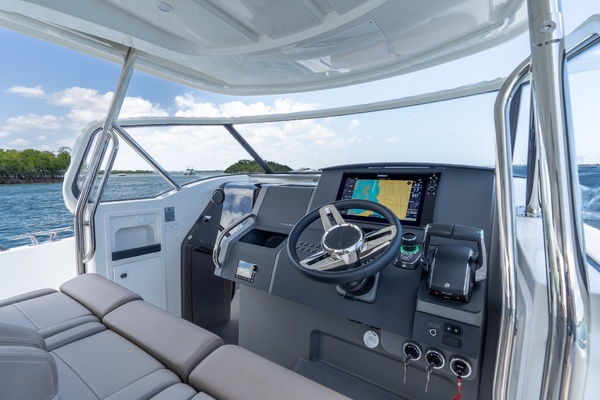 In Stock 2025 Nimbus T11 314 40ft Nimbus Yacht For Sale