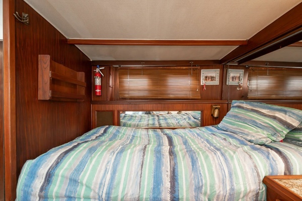 58ft Hatteras Yacht For Sale