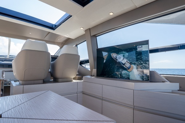 2024 Pershing 70