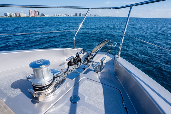 NIKI 70ft Pershing Yacht For Sale