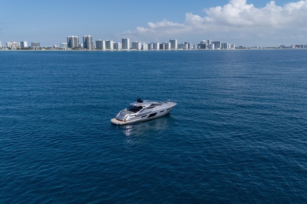 2024 Pershing 70