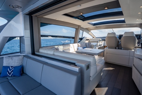 2024 Pershing 70