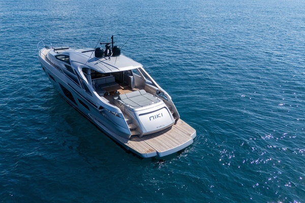 2024 Pershing 70