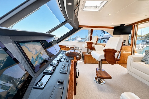 2008 Viking 52