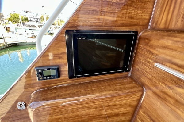 2008 Viking 52