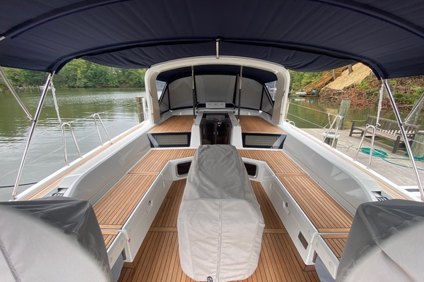 Good to Go 51ft Beneteau Yacht For Sale
