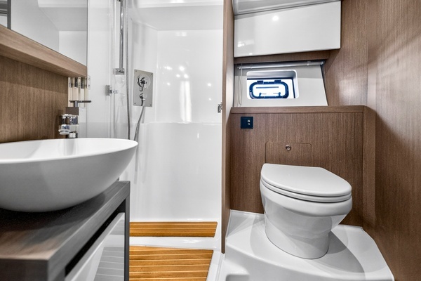 2023 Beneteau 45