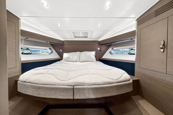 2023 Beneteau 45