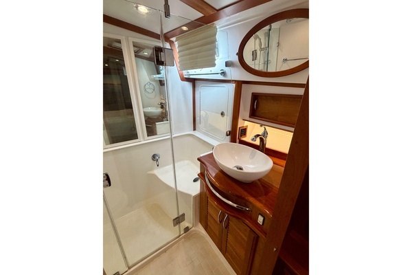 2016 Sabre 48