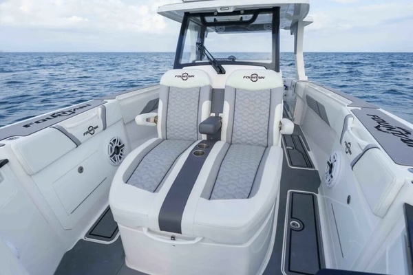 Sip Happens 38ft Fountain Yacht For Sale