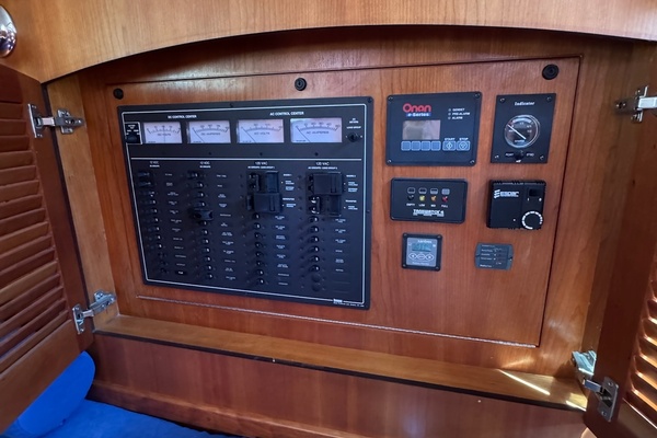 38ft Sabre Yacht For Sale