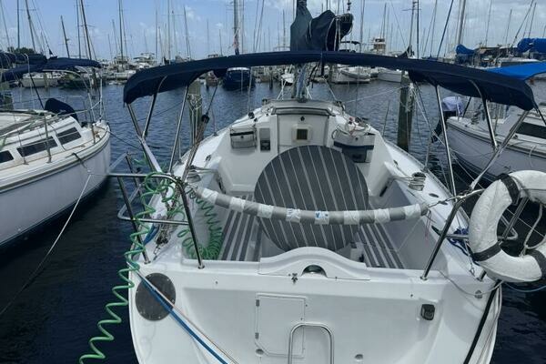 Photo of the 1988 Beneteau First 285