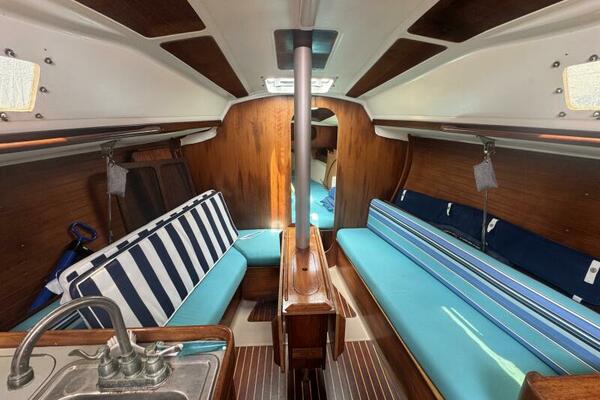 28ft Beneteau Yacht For Sale