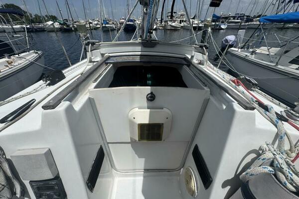 28ft Beneteau Yacht For Sale
