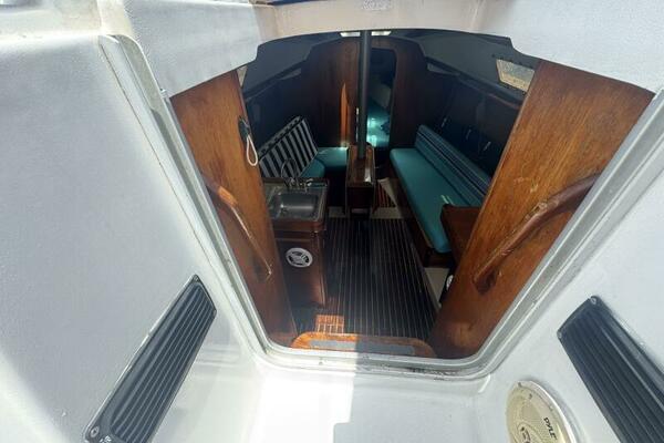 28ft Beneteau Yacht For Sale