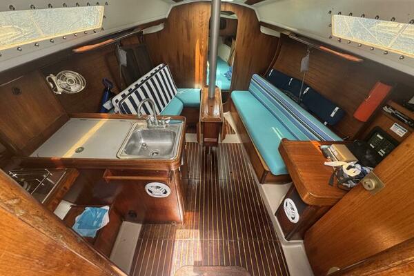 28ft Beneteau Yacht For Sale