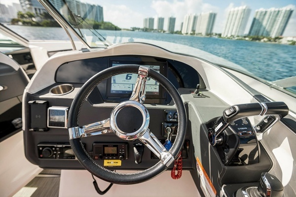 2019 Regal 33