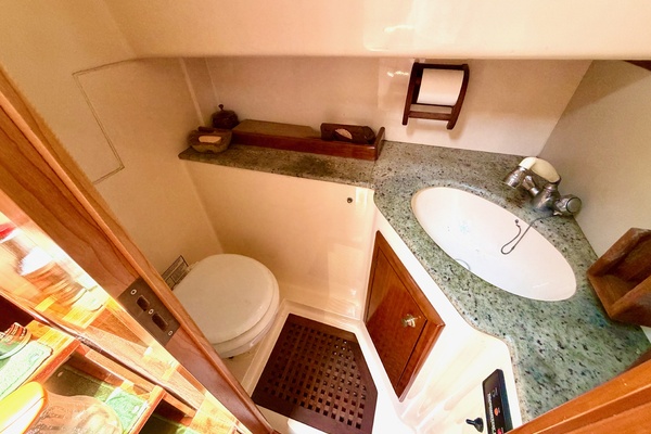 Bella 24ft Apreamare Yacht For Sale
