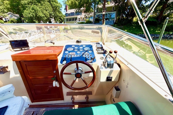 Bella 24ft Apreamare Yacht For Sale