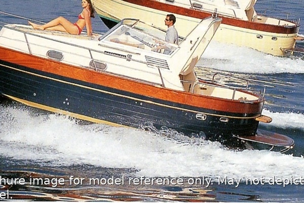 Bella 24ft Apreamare Yacht For Sale