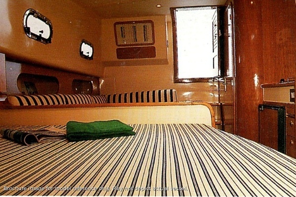 Bella 24ft Apreamare Yacht For Sale