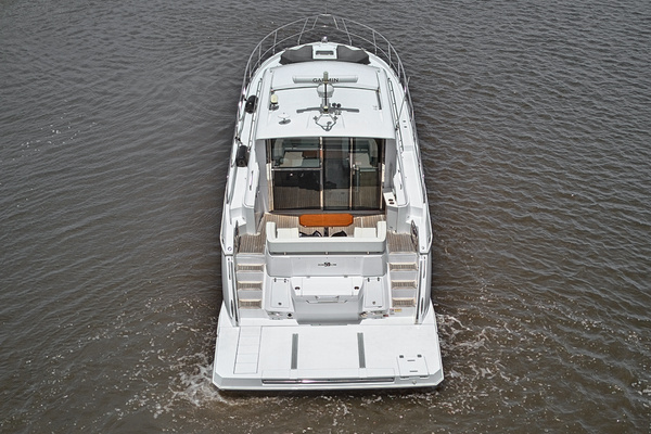 2023 Cruisers Yachts 50