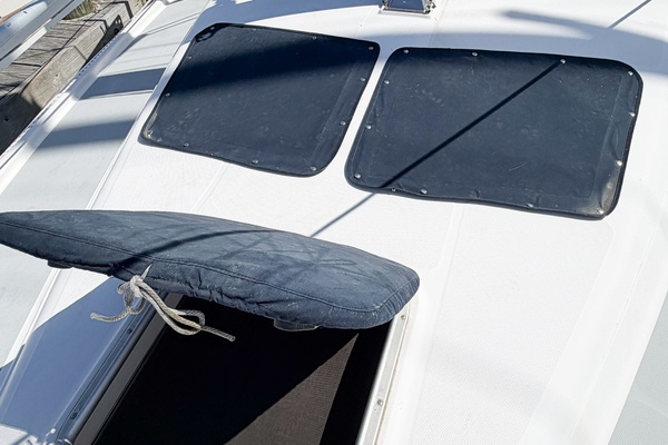 CURRENT ESCAPE 36ft Hunter Yacht For Sale