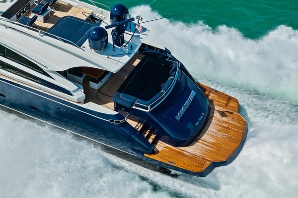 2013 Pershing 82