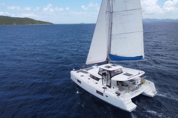 Wanderer 42ft Lagoon Yacht For Sale